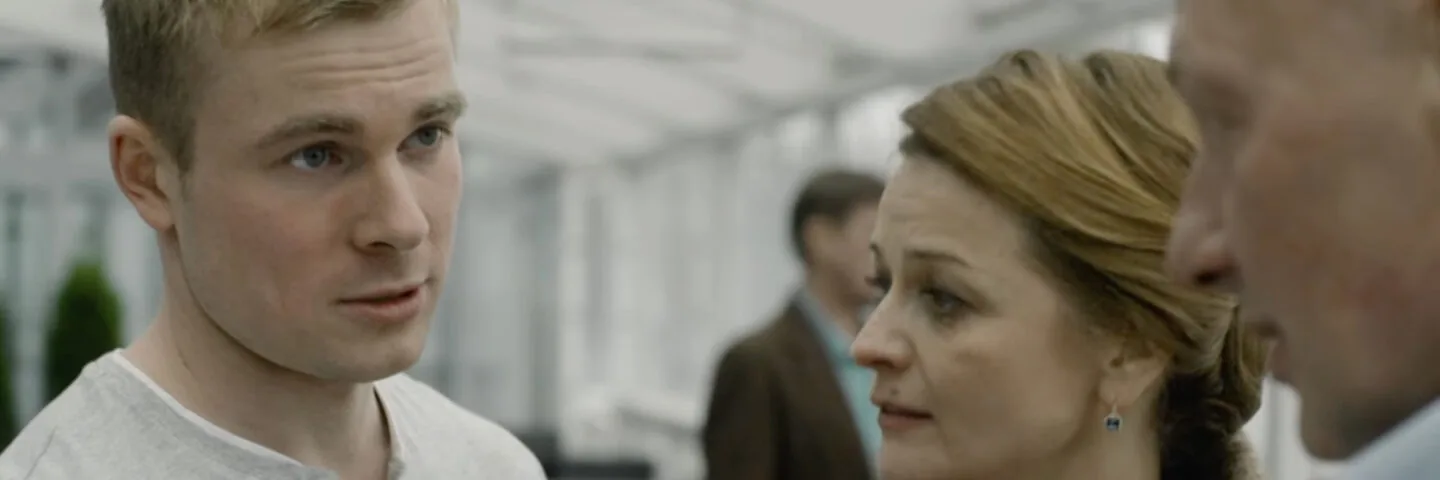 Кадр из 1 серии 1 сезона