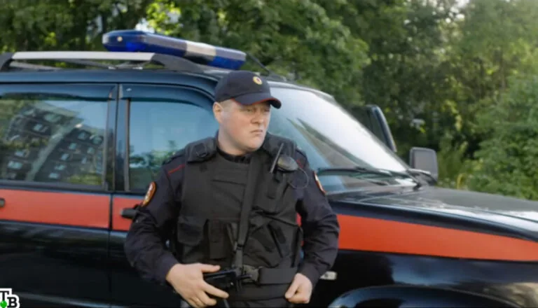 Момент из 3 серии 1 сезона