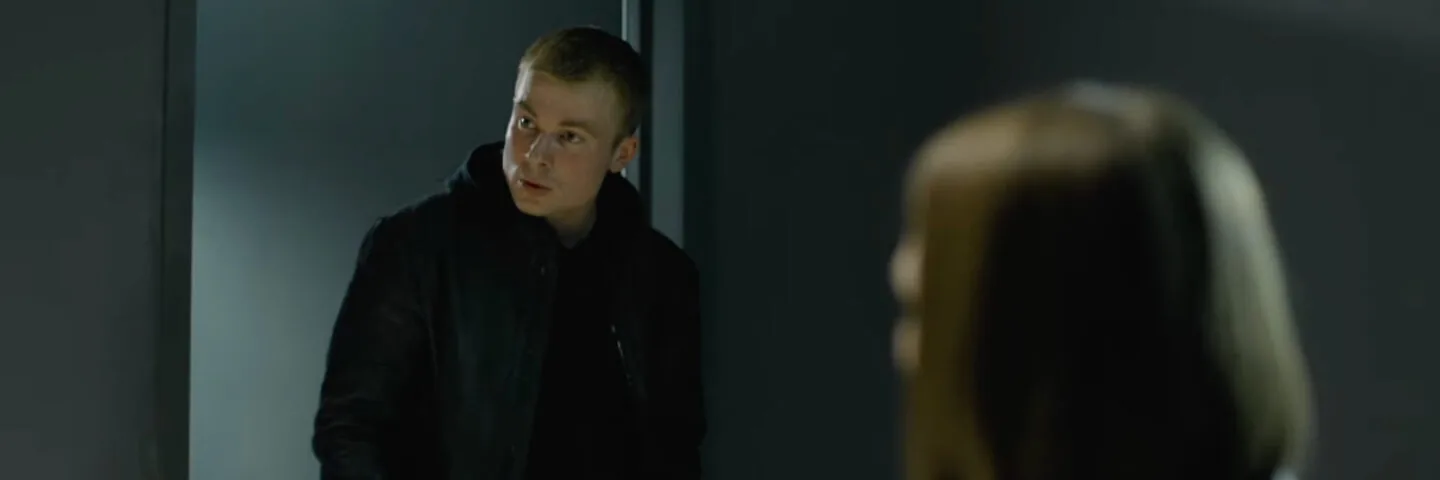 Кадр из 9 серии 1 сезона